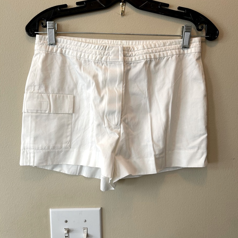 DKNY Petite - White Shorts - P6